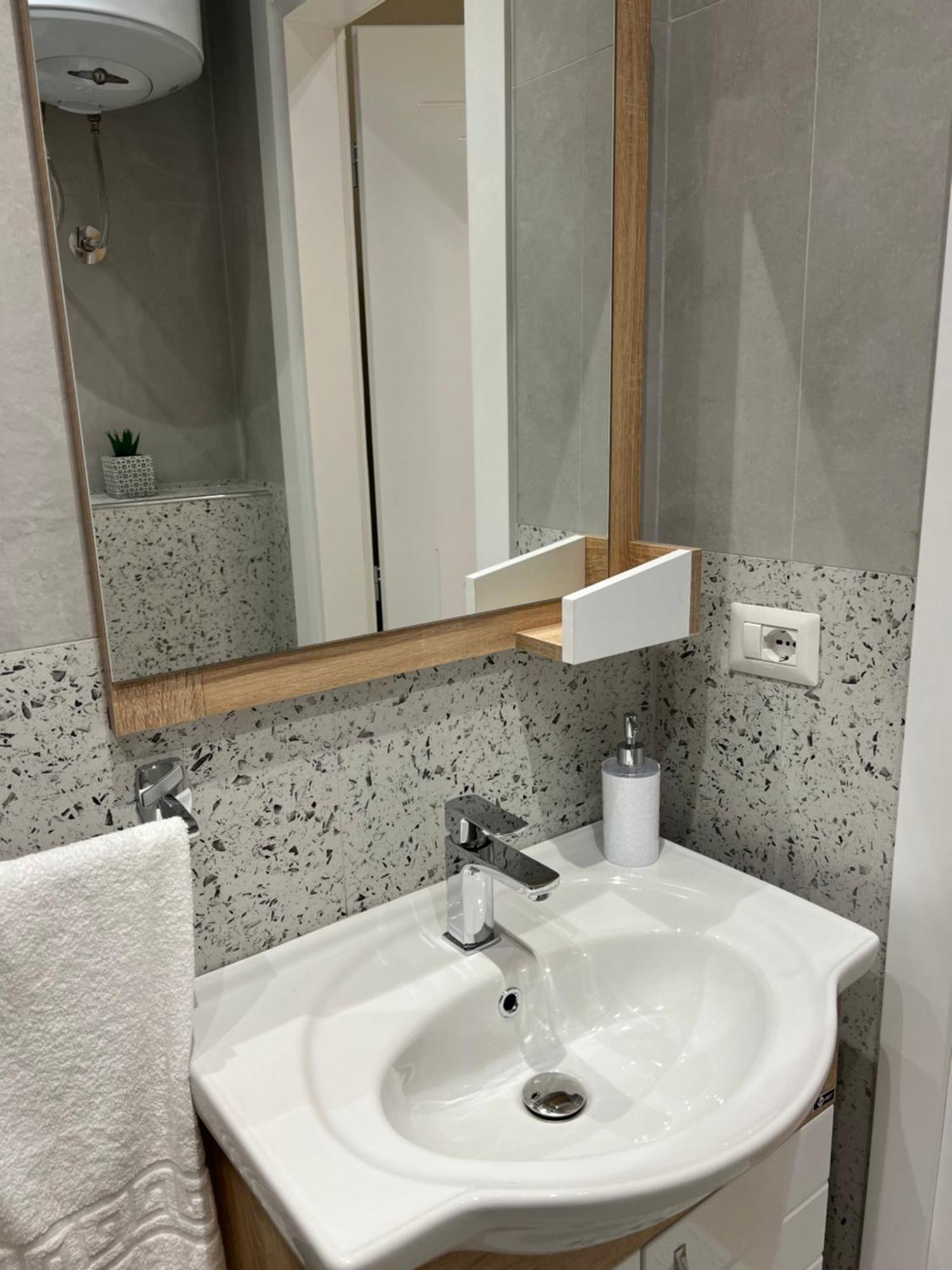 Costa Adriatica Apartments ดูร์เรส ห้อง รูปภาพ